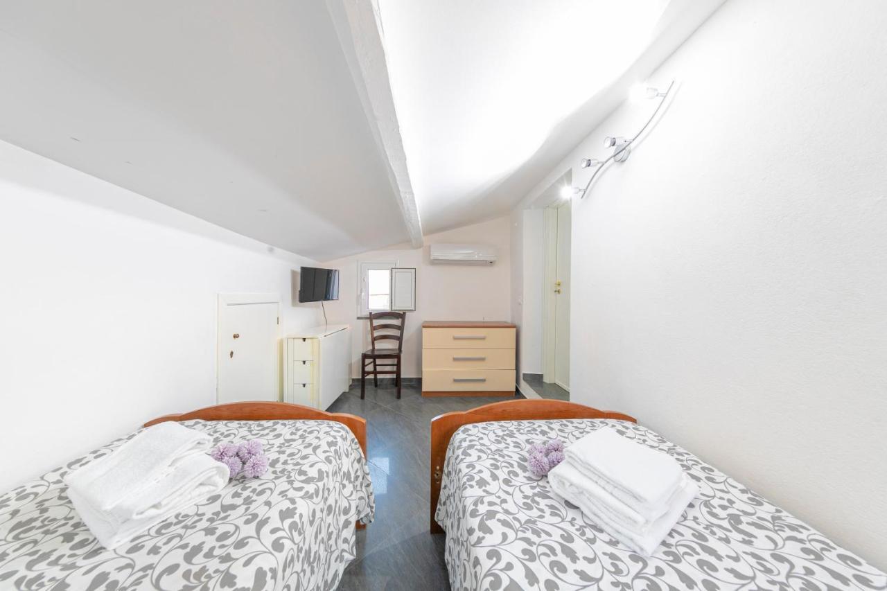 Kefa Holiday - Alle Torri Apartments Чефалу Экстерьер фото